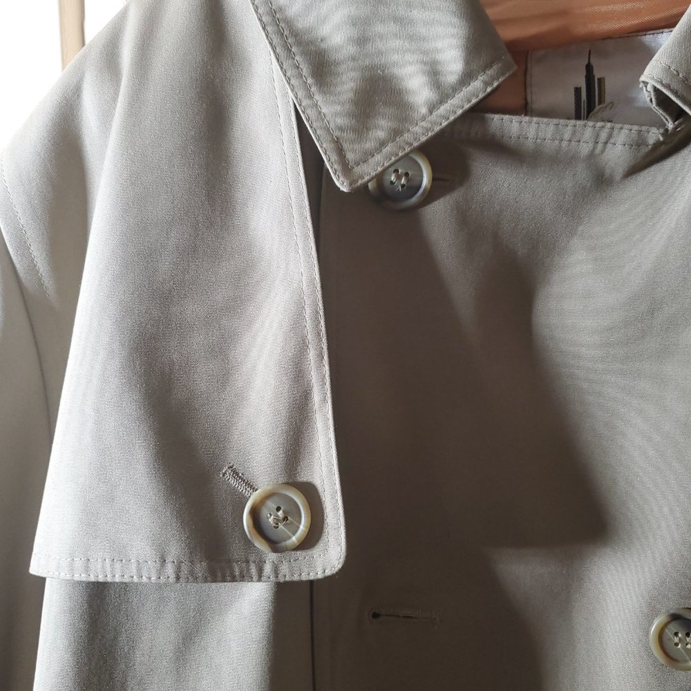 Vintage 80's Men's Beige Double Breasted Trench Coat - 46R - Misty Harbor - Like - Picture 3 of 14